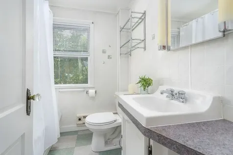 54 Maple Street Rochester NH 03867