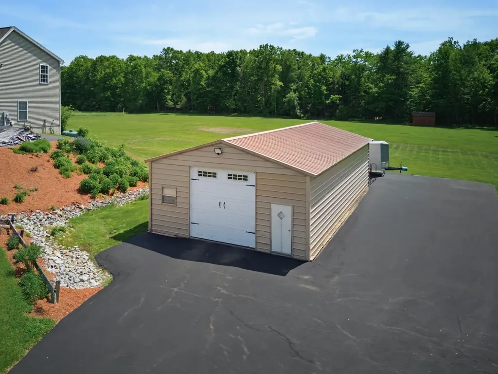 50 Range Road Pittsfield NH 03263