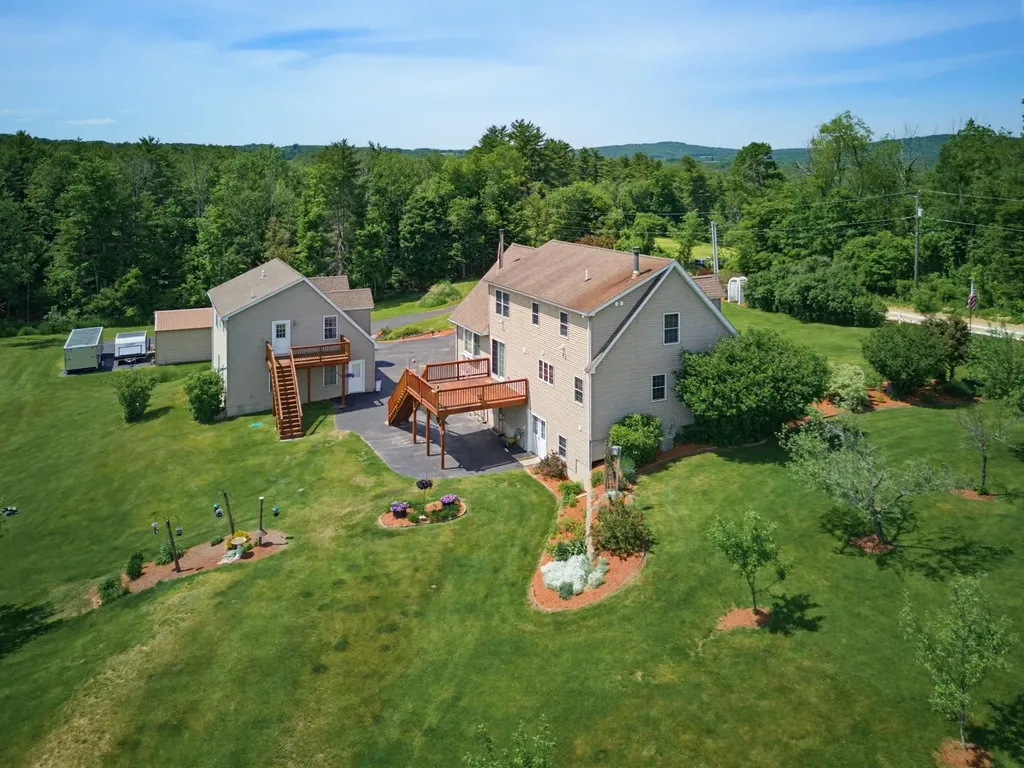 50 Range Road Pittsfield NH 03263