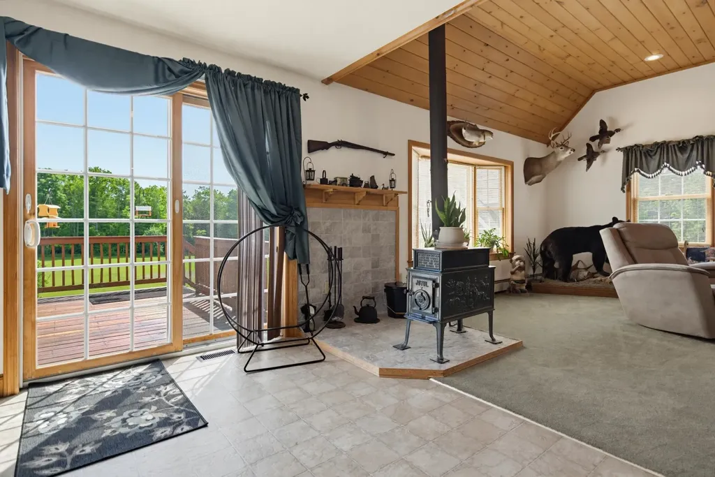 50 Range Road Pittsfield NH 03263
