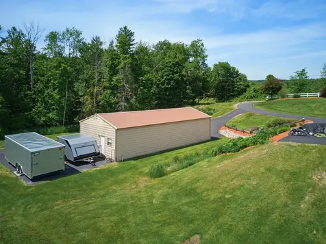 50 Range Road Pittsfield NH 03263