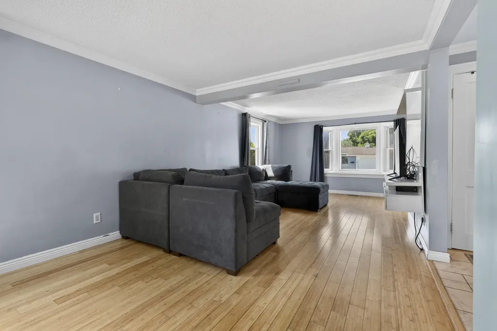24 Blanchard Street Nashua NH 03060