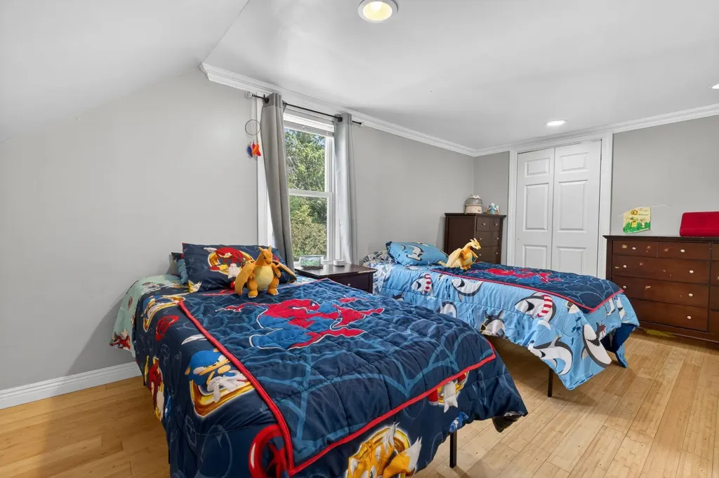 24 Blanchard Street Nashua NH 03060