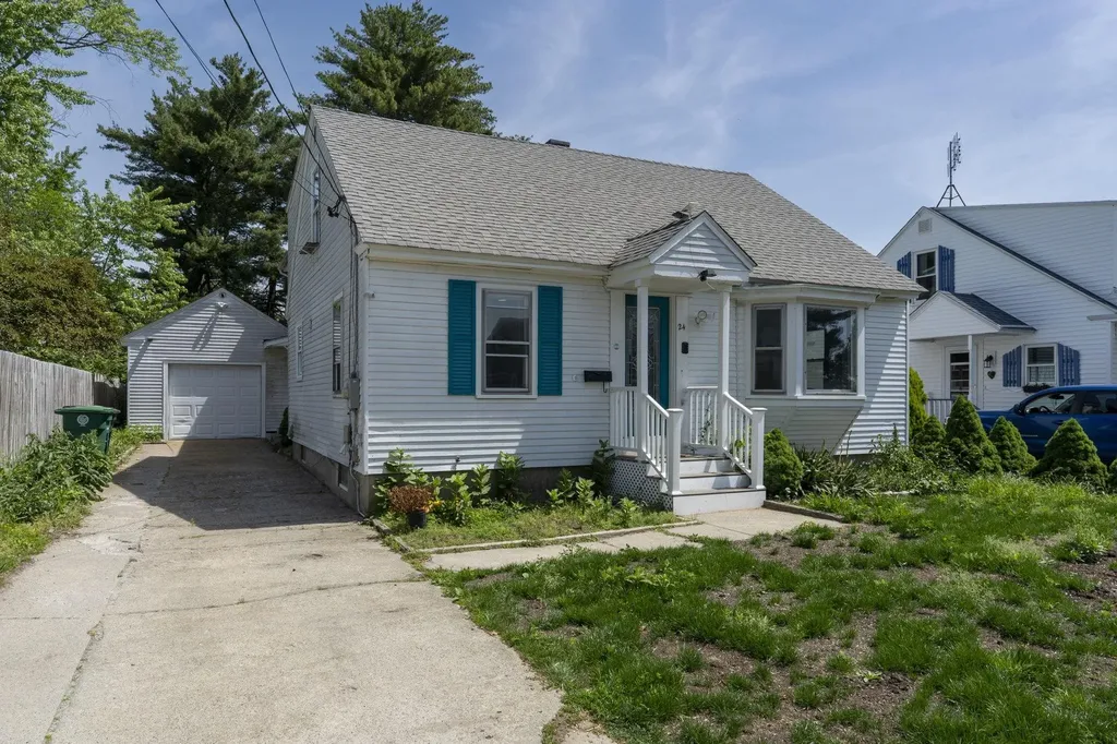24 Blanchard Street Nashua NH 03060