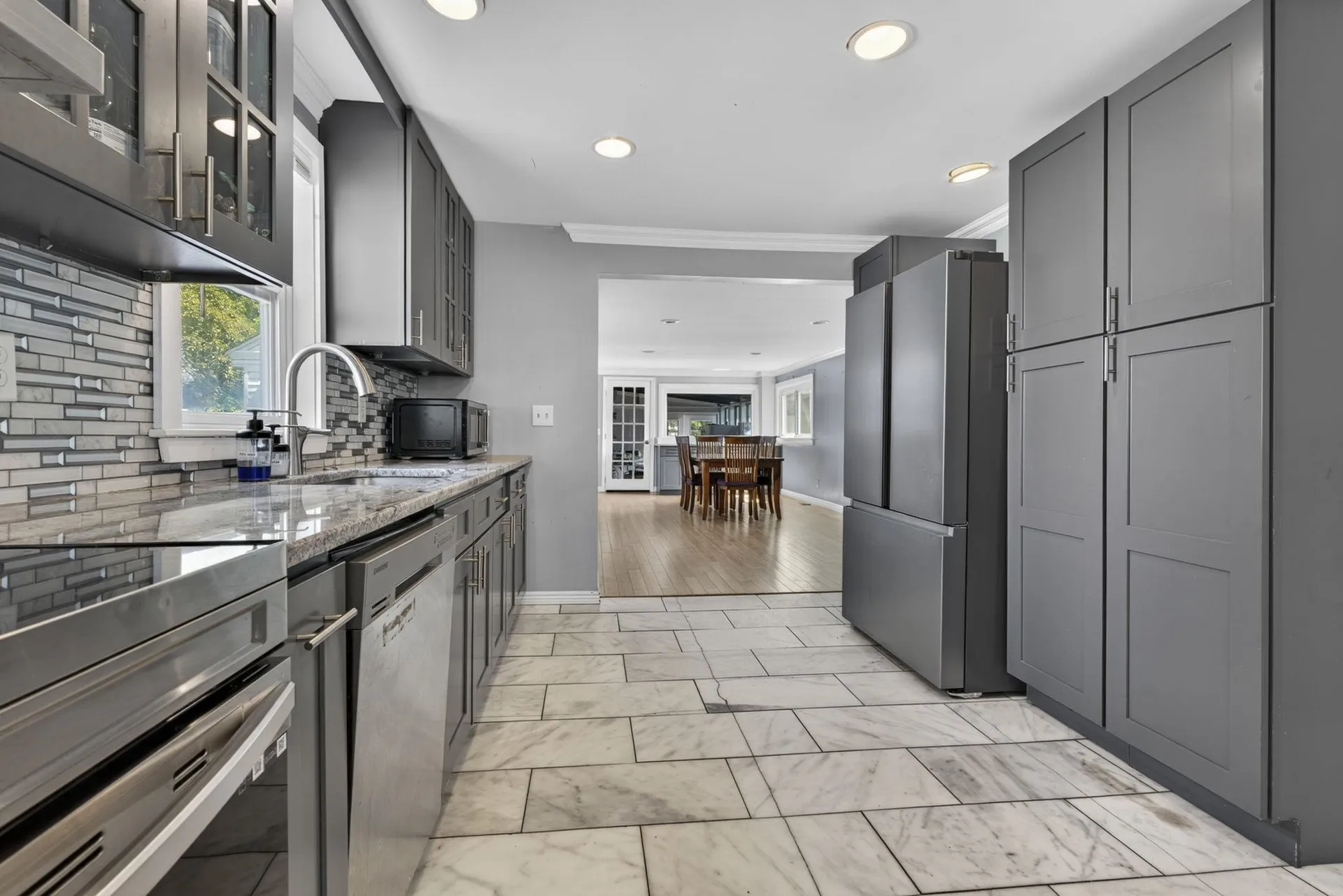 24 Blanchard Street Nashua NH 03060