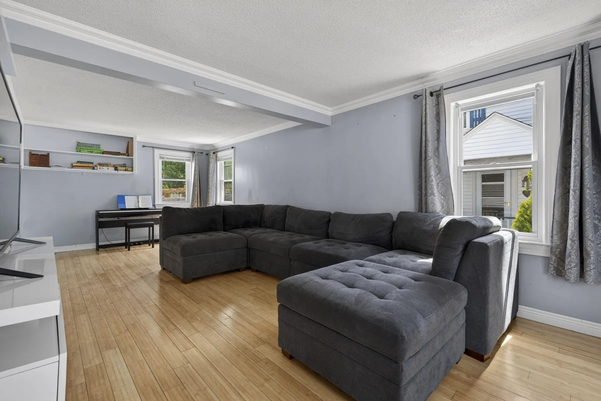 24 Blanchard Street Nashua NH 03060