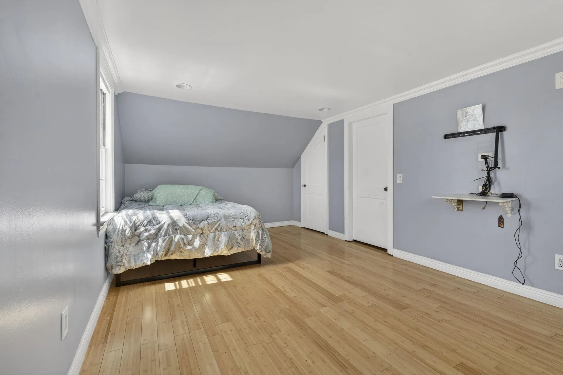 24 Blanchard Street Nashua NH 03060
