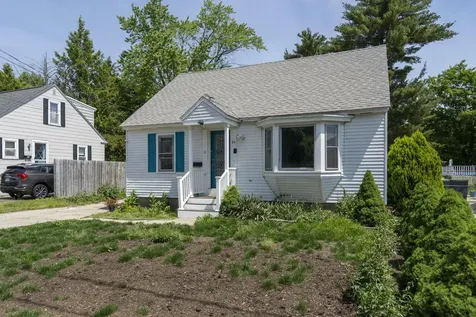 24 Blanchard Street Nashua NH 03060