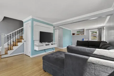 24 Blanchard Street Nashua NH 03060