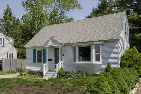 24 Blanchard Street Nashua NH 03060