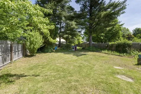 24 Blanchard Street Nashua NH 03060