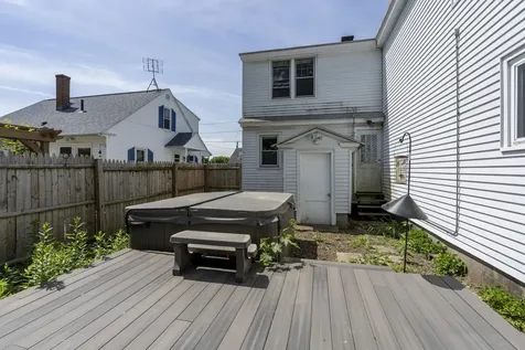 24 Blanchard Street Nashua NH 03060