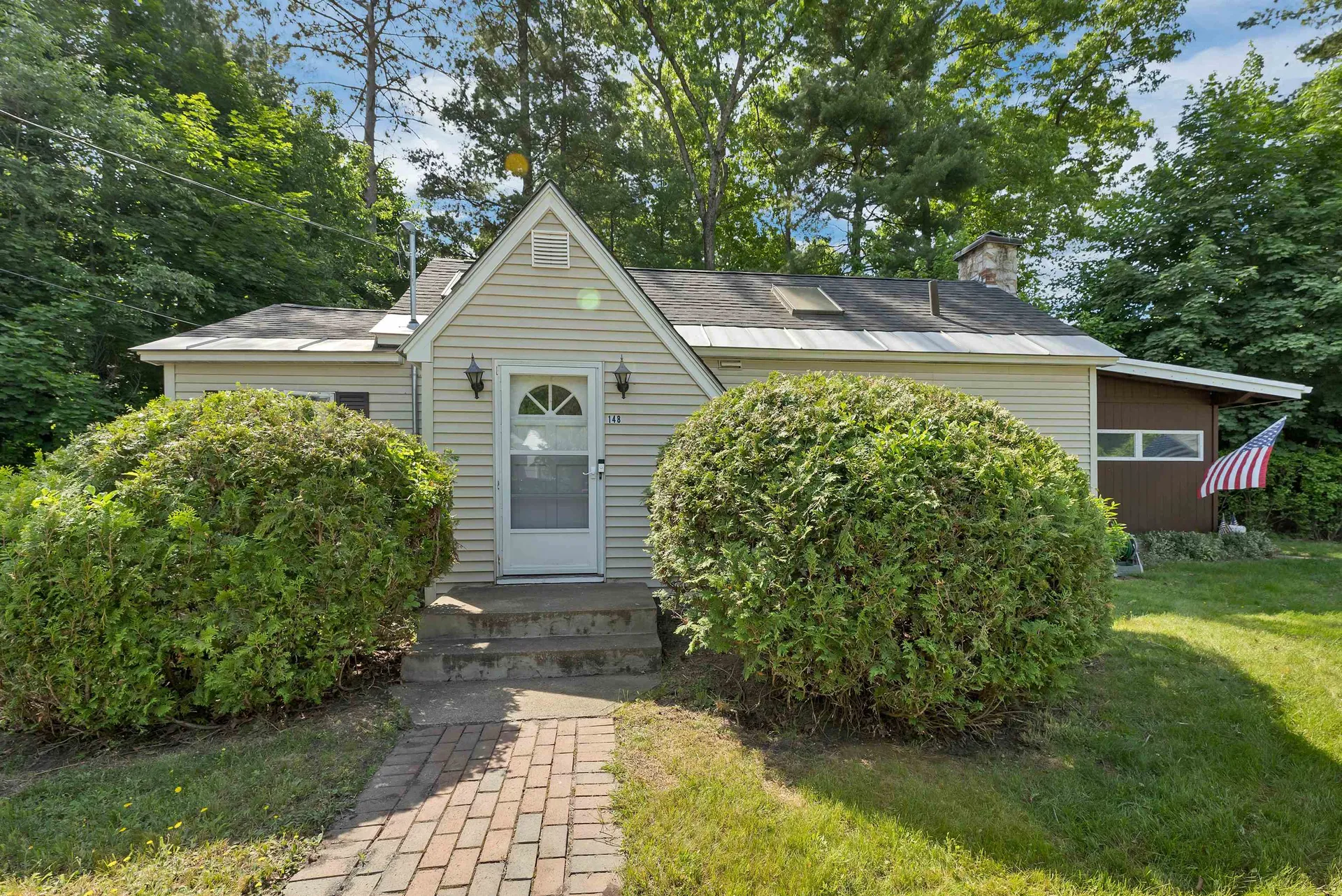 148 Allen Street Manchester NH 03102