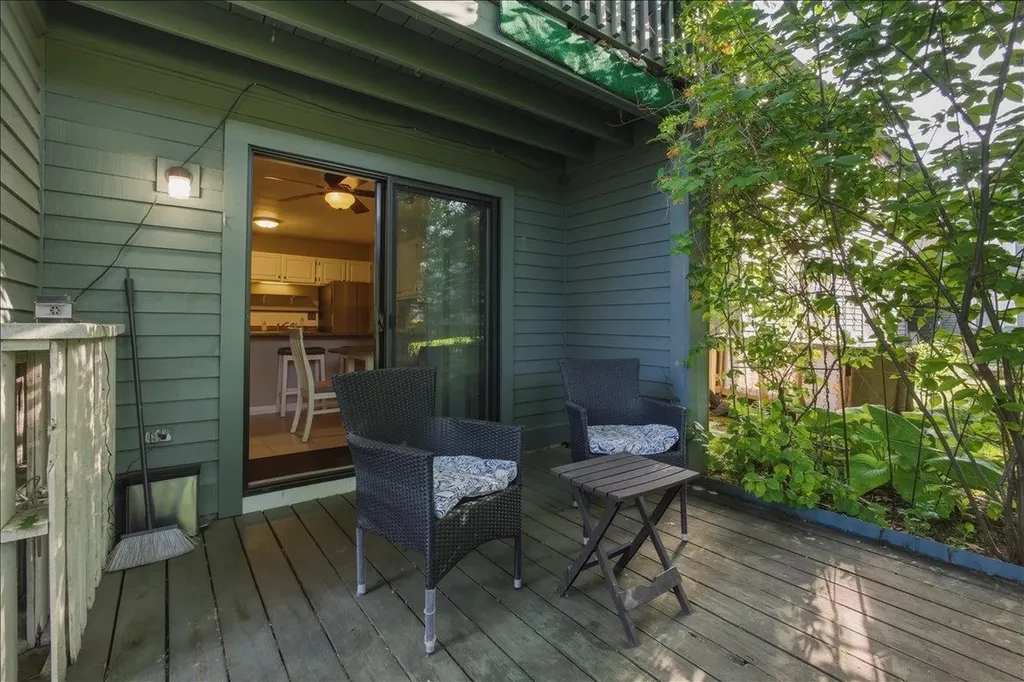37 Twin Oaks Terrace South Burlington VT 05403