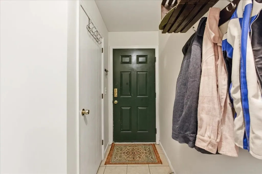 37 Twin Oaks Terrace South Burlington VT 05403