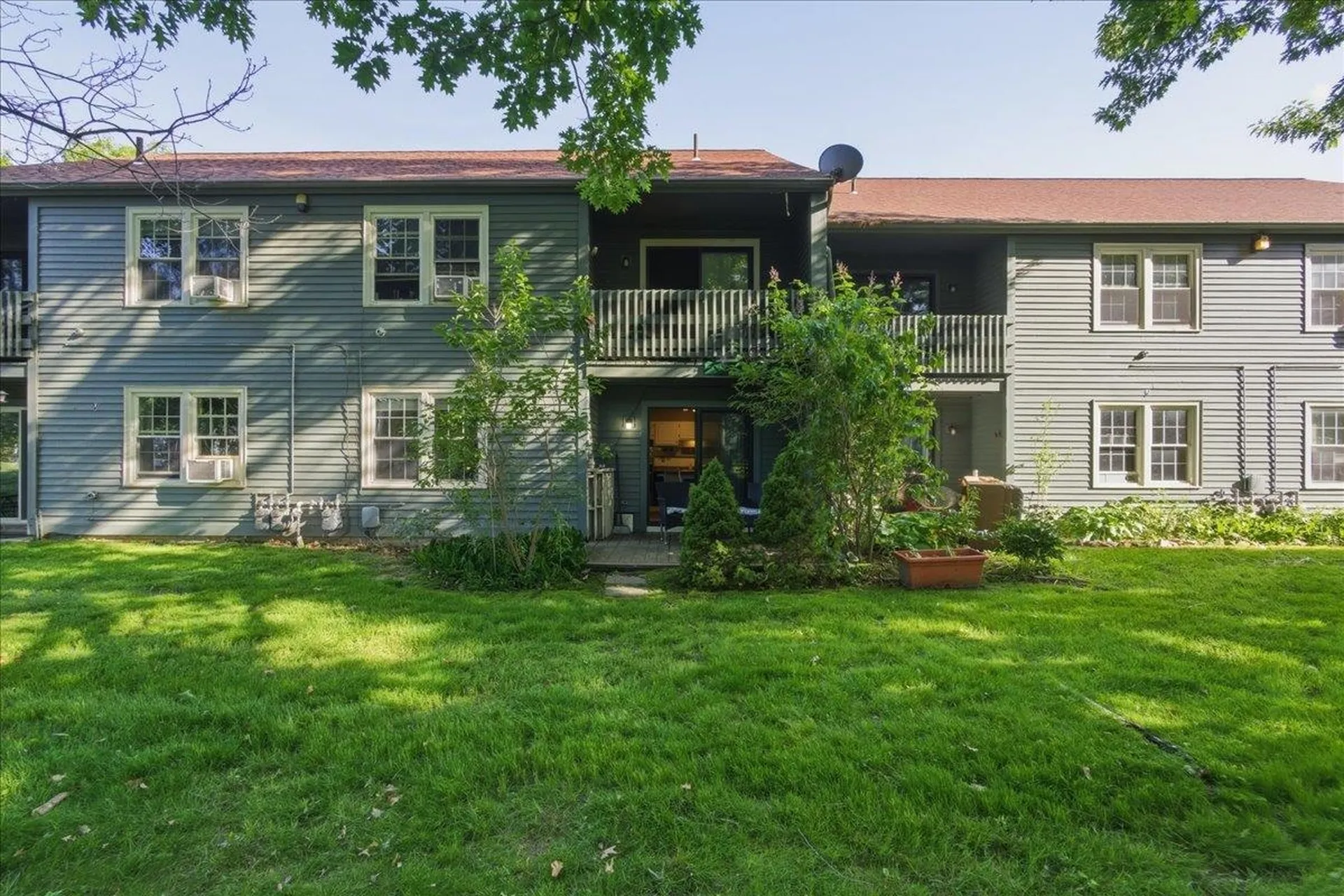 37 Twin Oaks Terrace South Burlington VT 05403