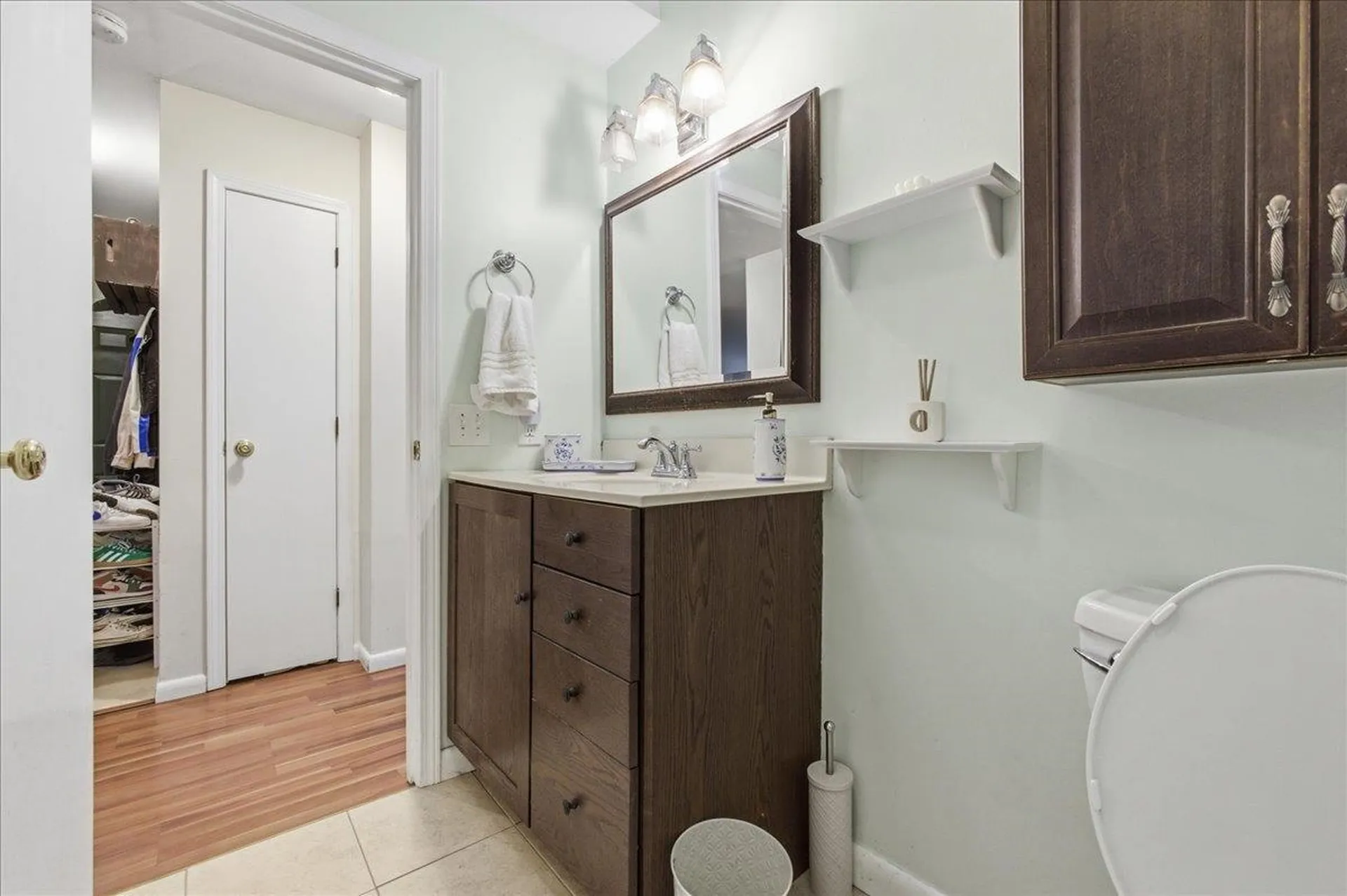 37 Twin Oaks Terrace South Burlington VT 05403