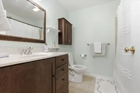 37 Twin Oaks Terrace South Burlington VT 05403
