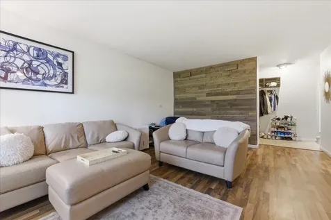 37 Twin Oaks Terrace South Burlington VT 05403