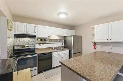37 Twin Oaks Terrace South Burlington VT 05403