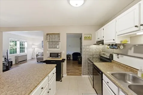 37 Twin Oaks Terrace South Burlington VT 05403