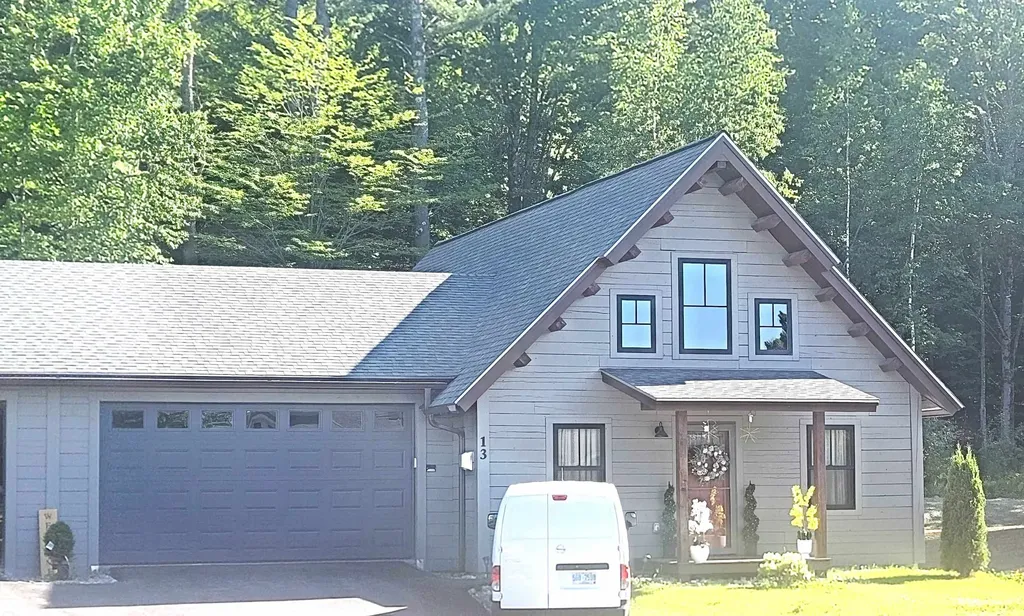 13 Stonehenge Circle Northfield NH 03276