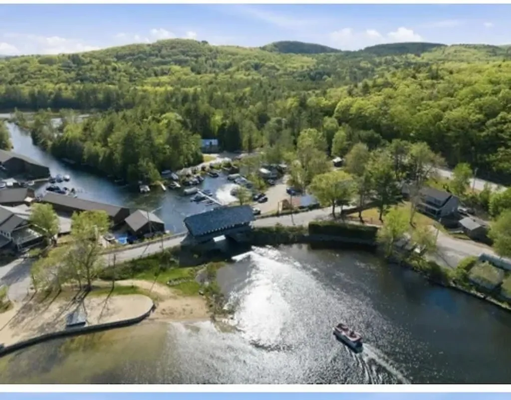 30 Riverside Drive Ashland NH 03217