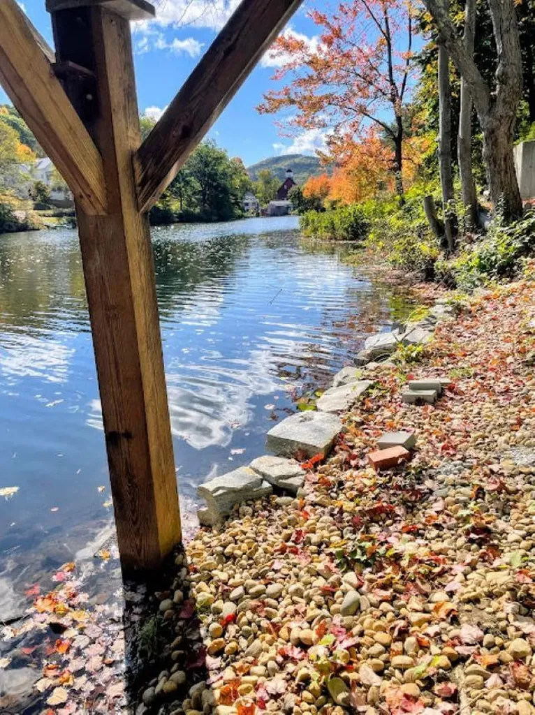 30 Riverside Drive Ashland NH 03217