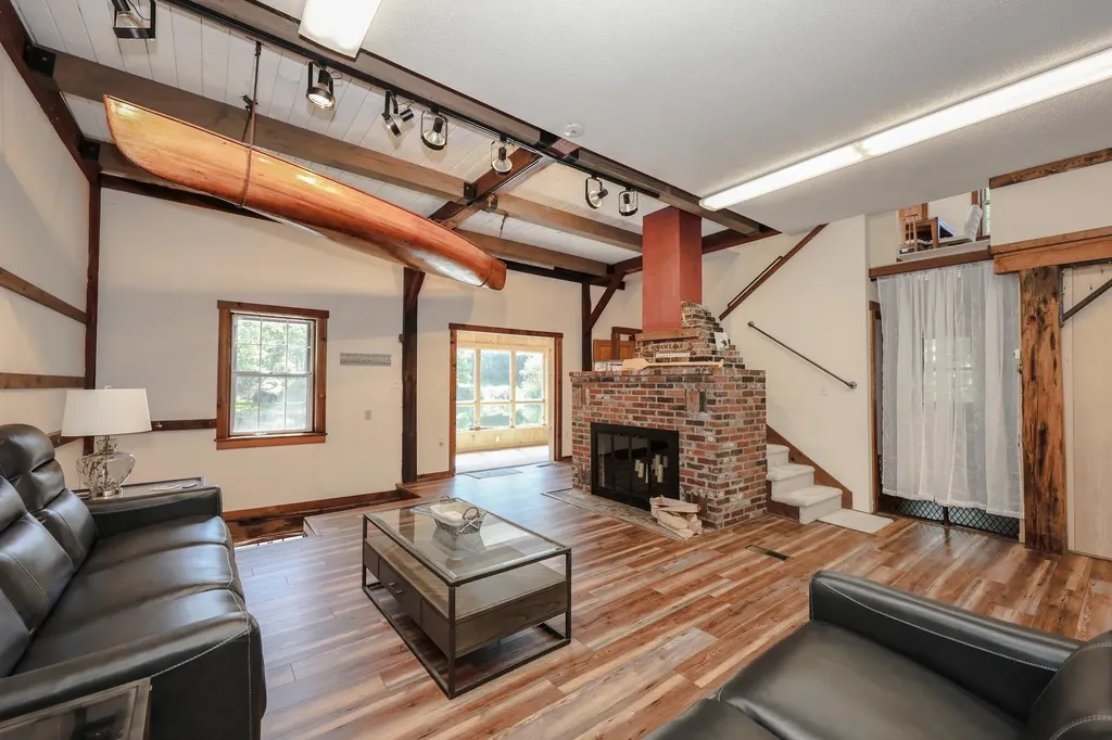 30 Riverside Drive Ashland NH 03217