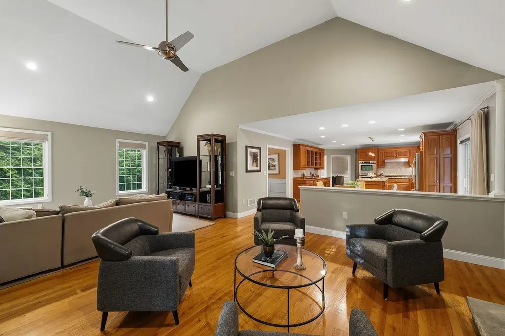 10 Cristy Road Windham NH 03087