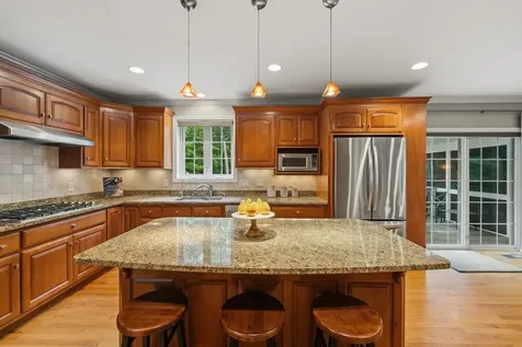 10 Cristy Road Windham NH 03087