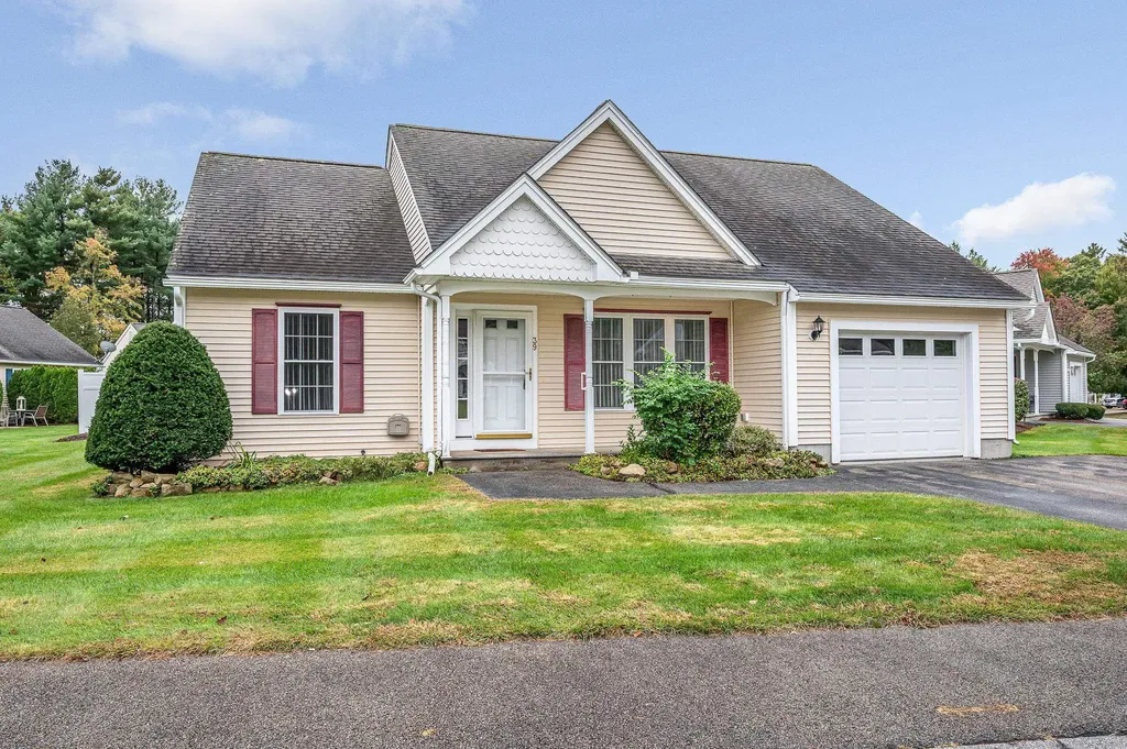 39 Westchester Court Hudson NH 03051