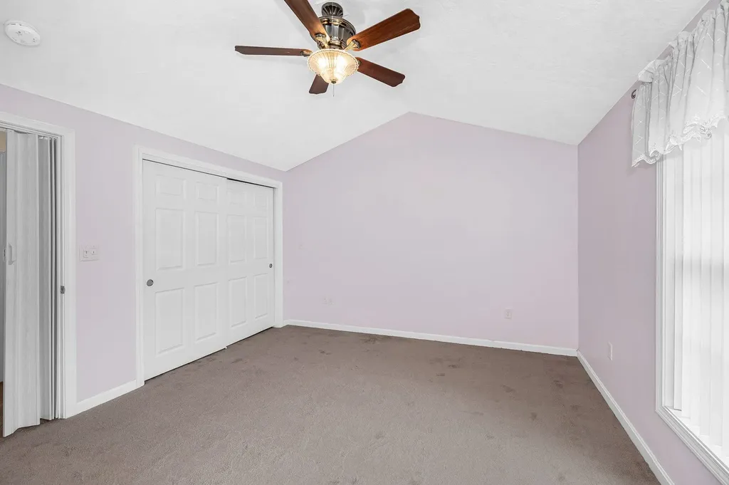 39 Westchester Court Hudson NH 03051