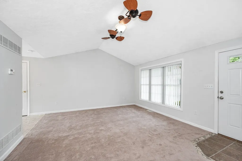 39 Westchester Court Hudson NH 03051