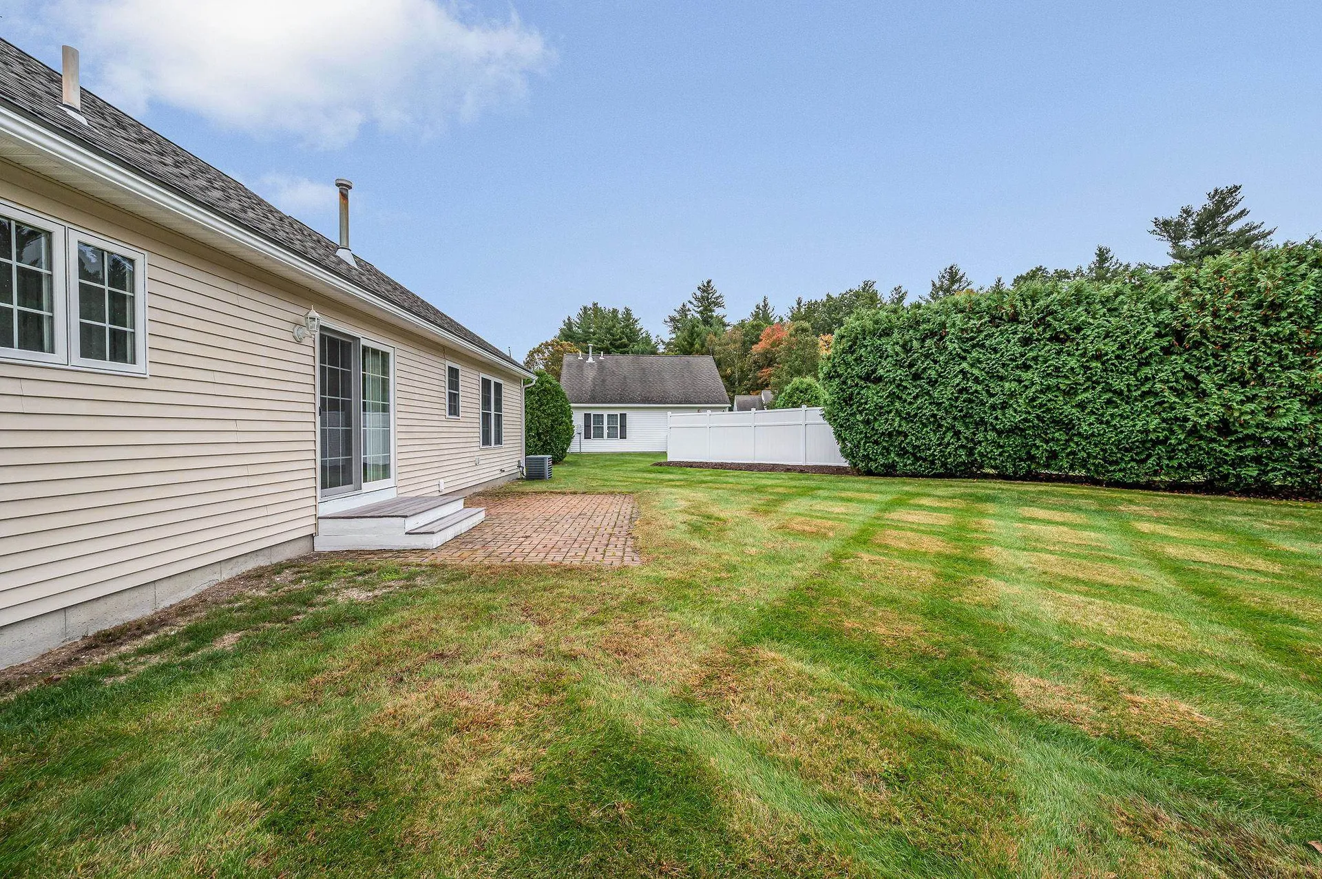 39 Westchester Court Hudson NH 03051