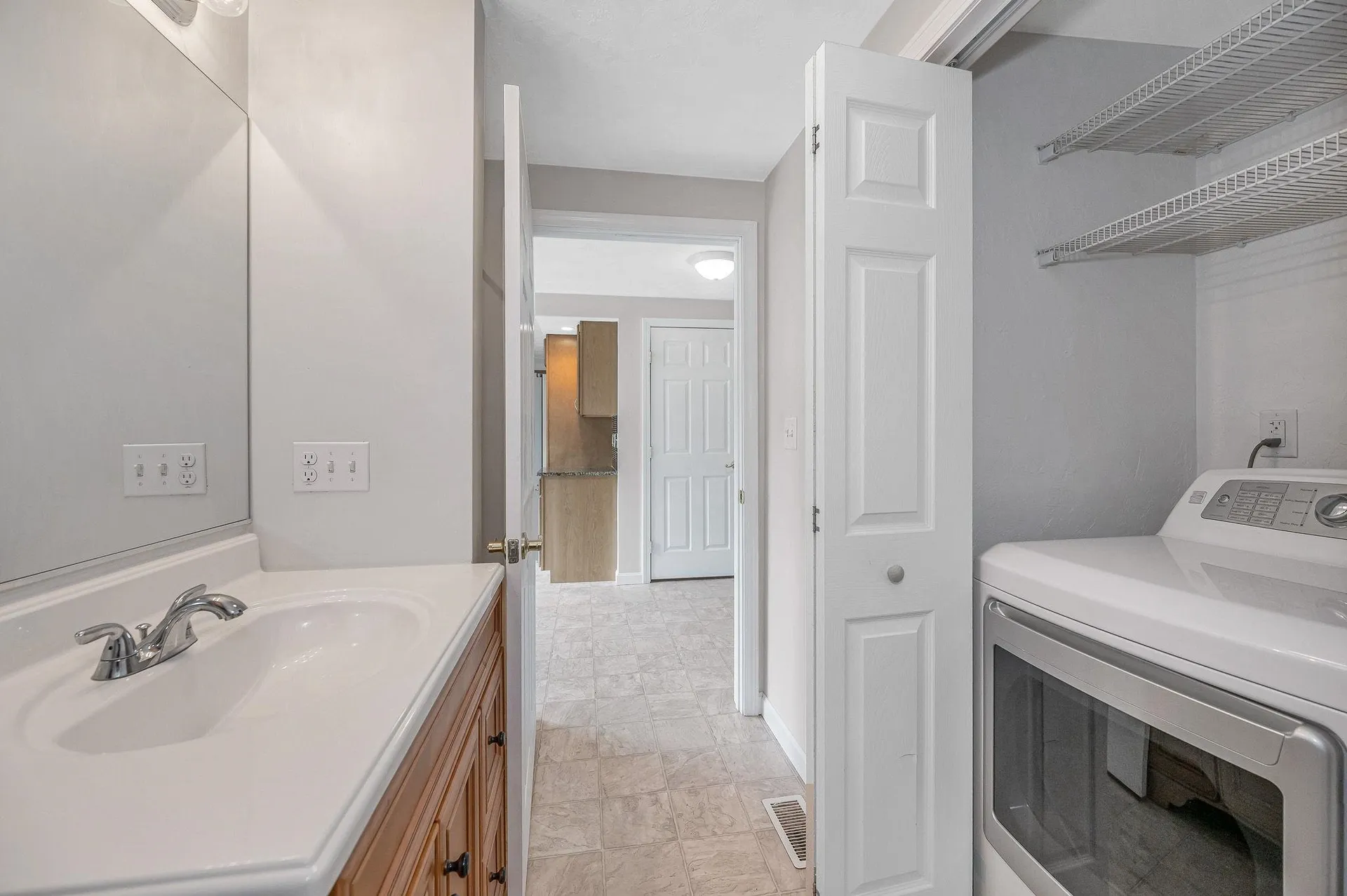 39 Westchester Court Hudson NH 03051