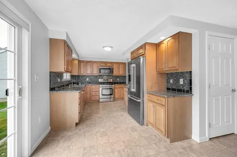 39 Westchester Court Hudson NH 03051
