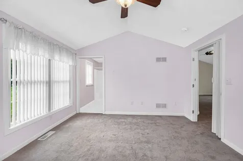39 Westchester Court Hudson NH 03051