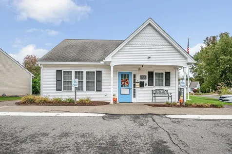 39 Westchester Court Hudson NH 03051