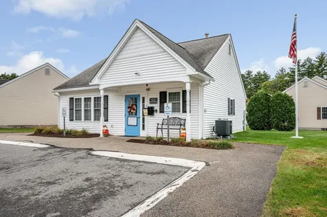 39 Westchester Court Hudson NH 03051