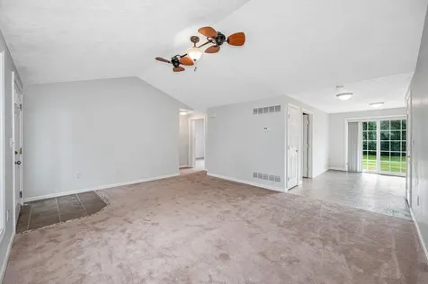 39 Westchester Court Hudson NH 03051