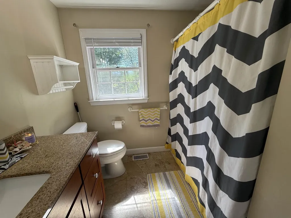 59 Middle Dunstable Road Nashua NH 03062