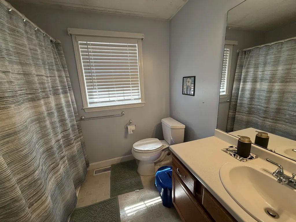 59 Middle Dunstable Road Nashua NH 03062