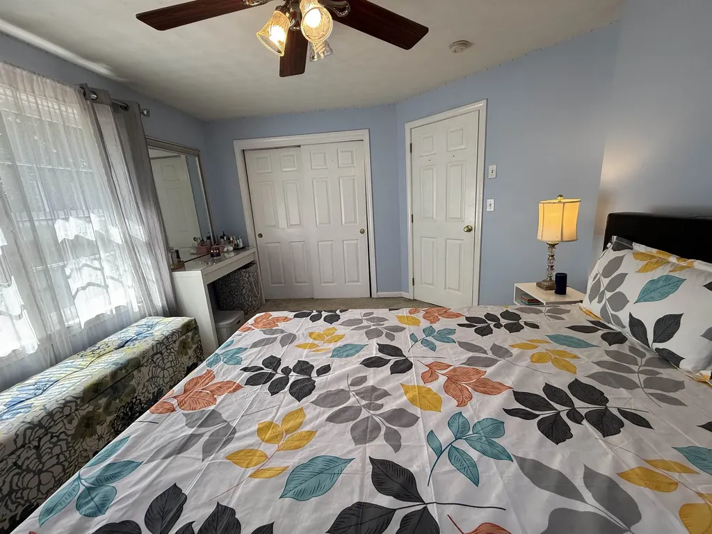 59 Middle Dunstable Road Nashua NH 03062