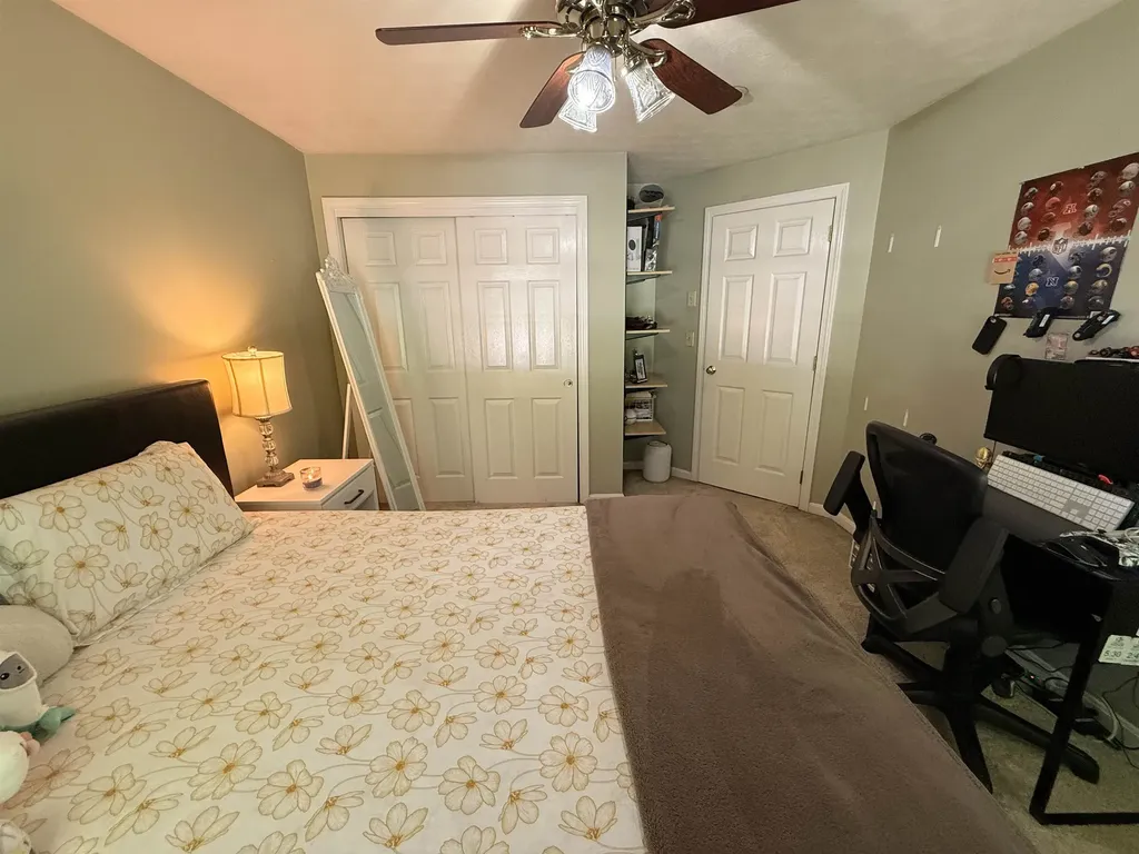59 Middle Dunstable Road Nashua NH 03062