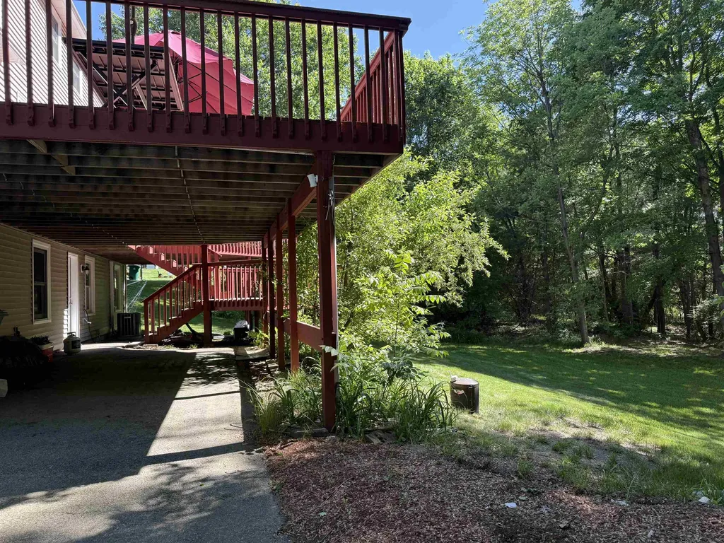 59 Middle Dunstable Road Nashua NH 03062