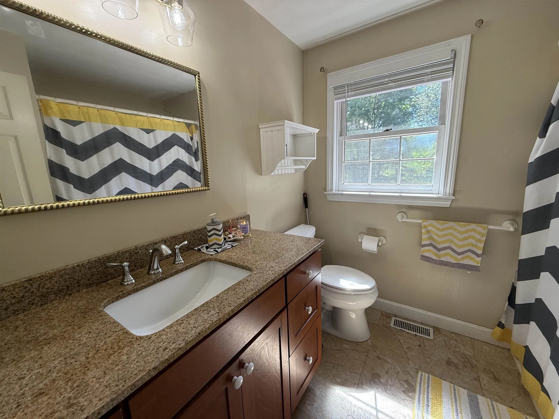 59 Middle Dunstable Road Nashua NH 03062