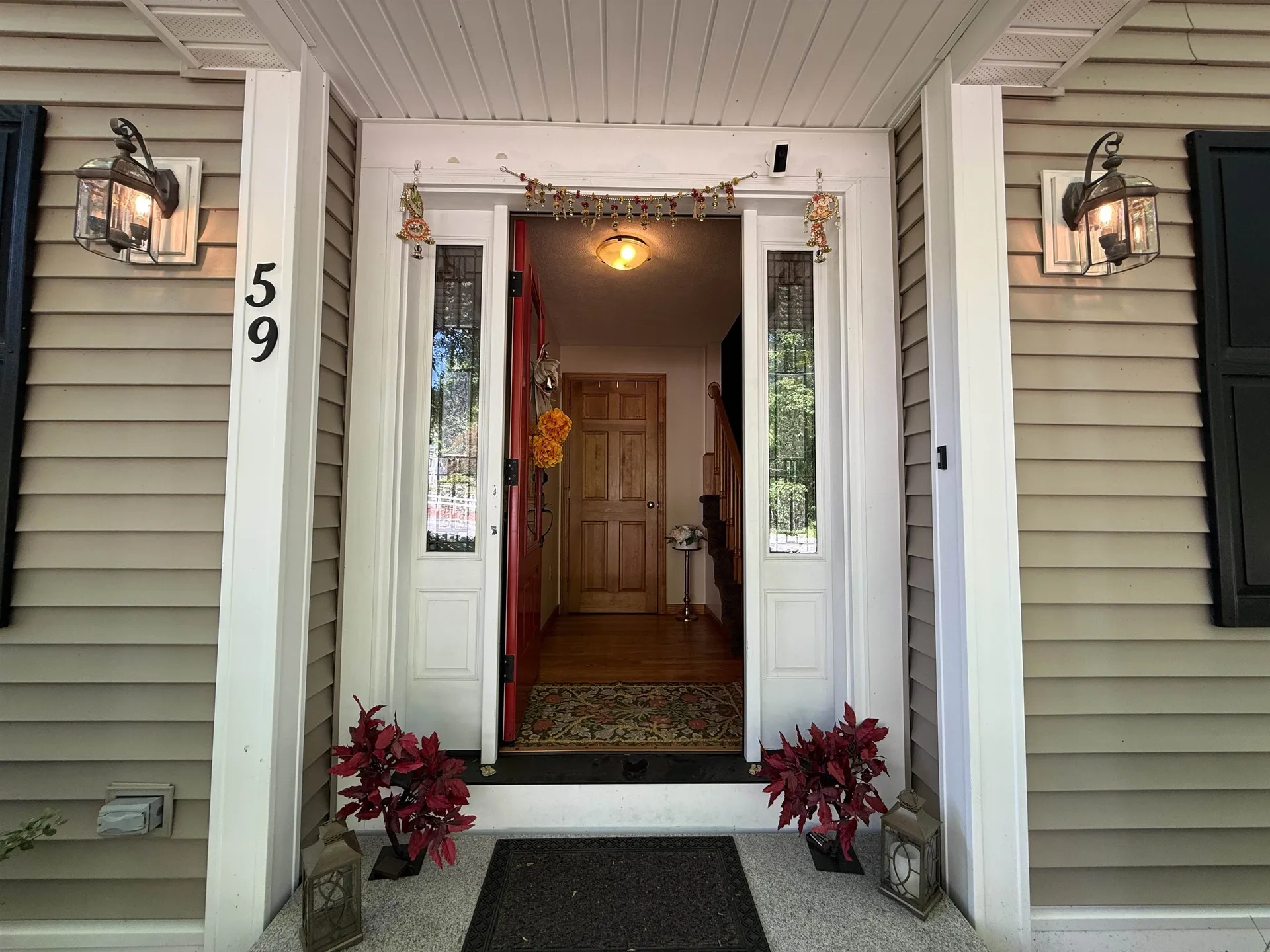 59 Middle Dunstable Road Nashua NH 03062