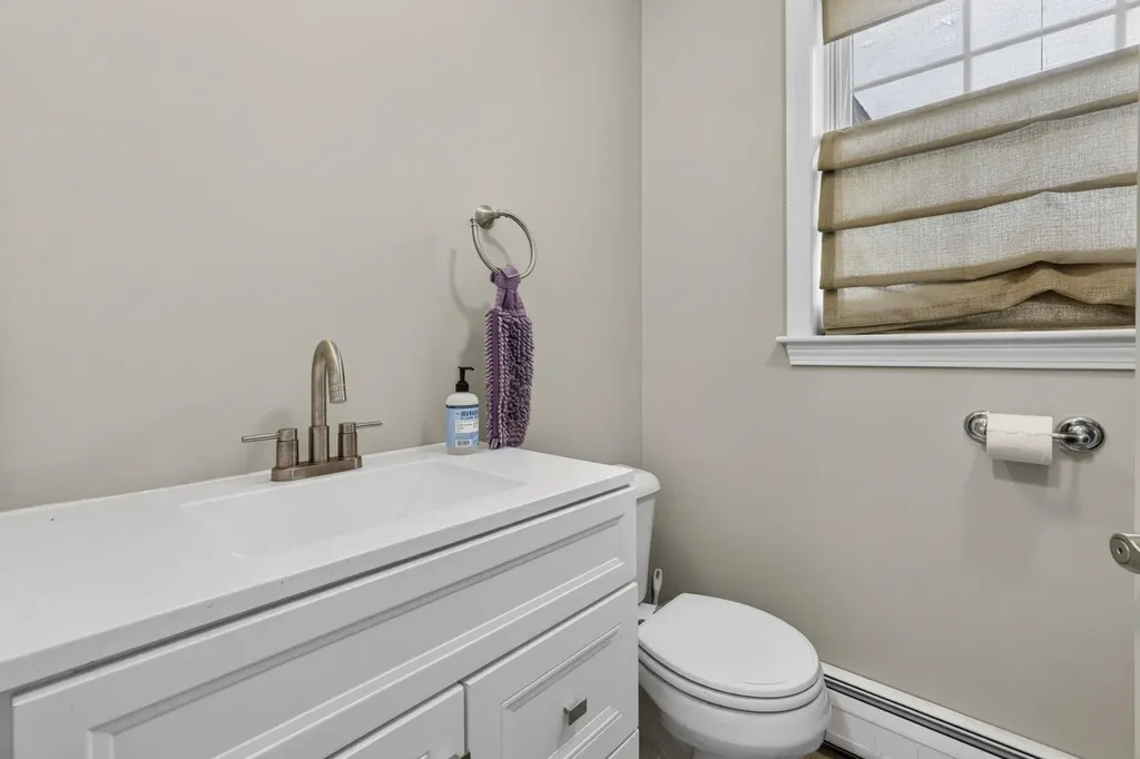 1 Settlement Circle Rollinsford NH 03869