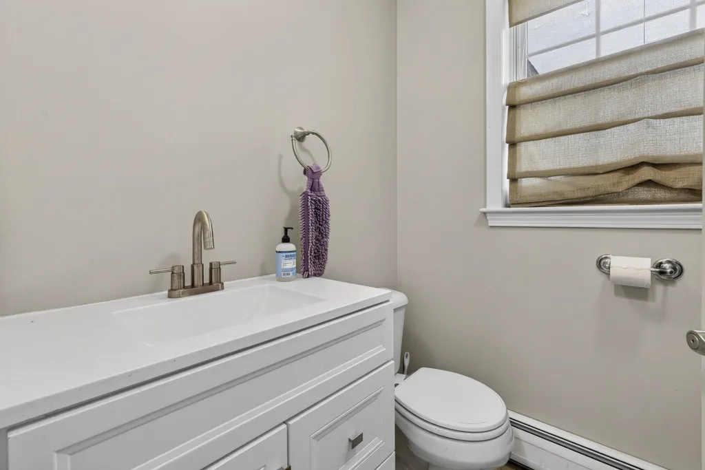 1 Settlement Circle Rollinsford NH 03869